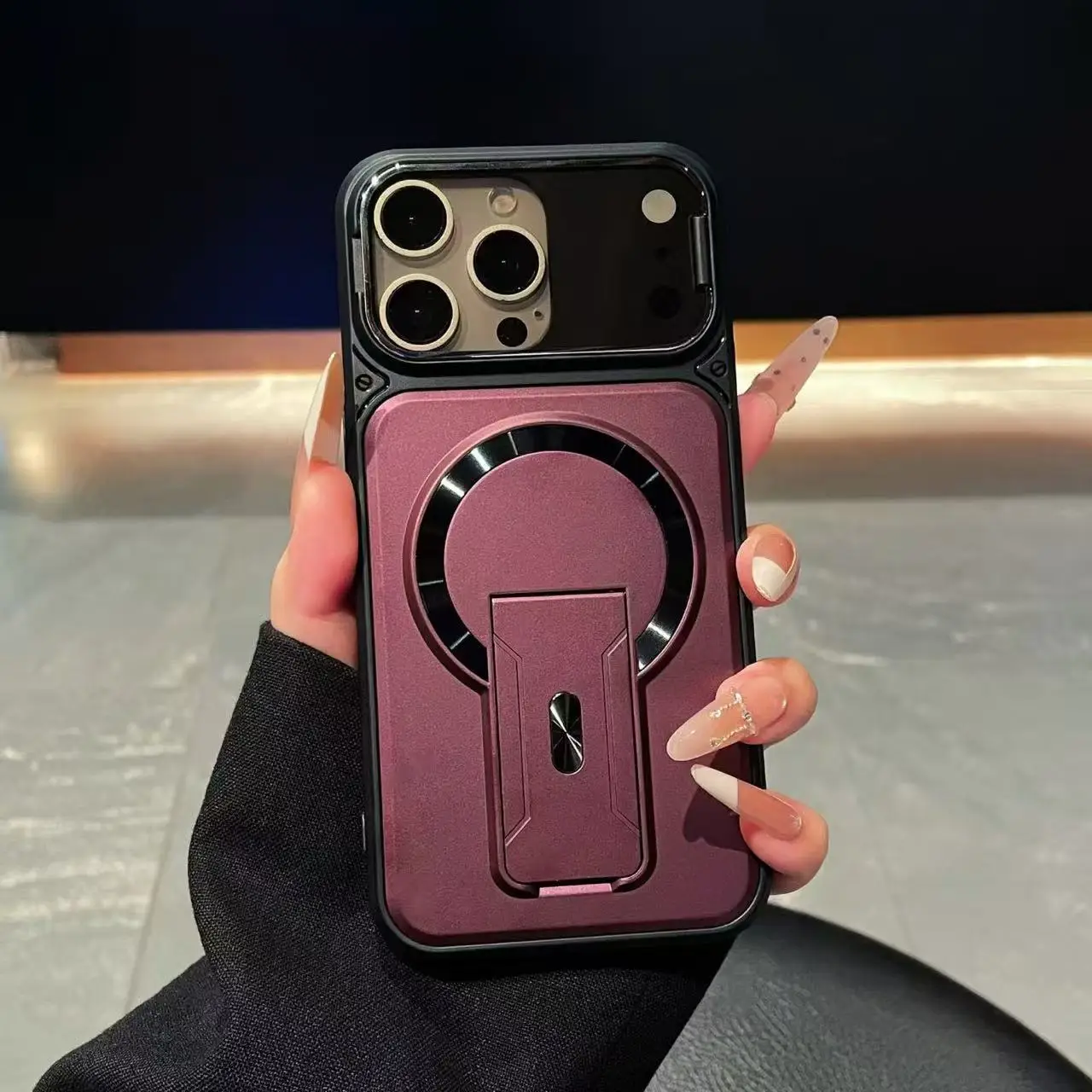 Camera Lens Protector - Katlanabilir Standlı Manyetik Zırhlı Kılıf, iPhone
