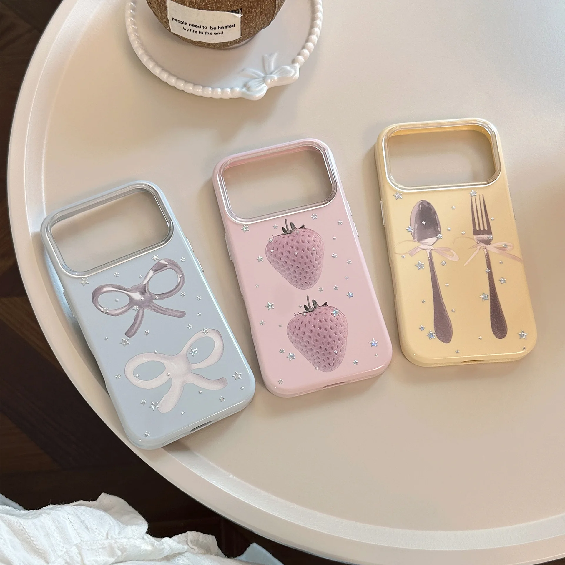 Apple Iphone 15 Pro Max - Lüks Şeker Renkleri Gümüş Yıldız Desenli